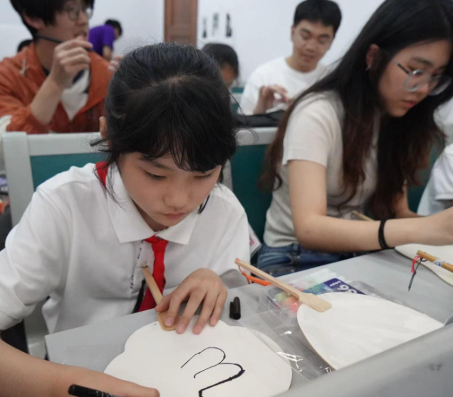 转化为学习资源学生能够在实践中了解完整的常识链与使用链
